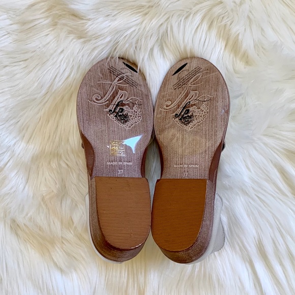 Free People Silver Mont Blanc Asymmetrical Sandals - Picture 7 of 8